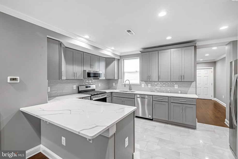 For Sale $299,999 • Co-Listing Agent