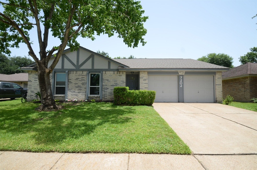 7202 Gallant Glen Ln, Houston, TX 77095 - photo 1