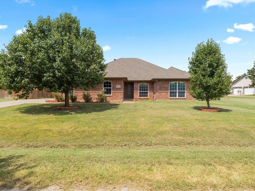 314 Granada Calle St, Granbury, TX 76049 - photo 1