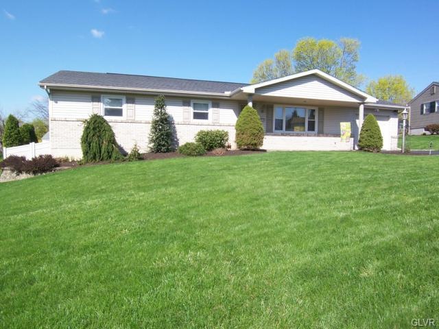 3754 Highland Rd, Schnecksville, PA 18078 - photo 1