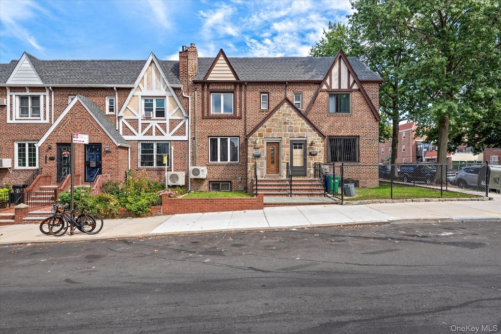 30-63 85th St, Flushing, NY 11370 - photo 1