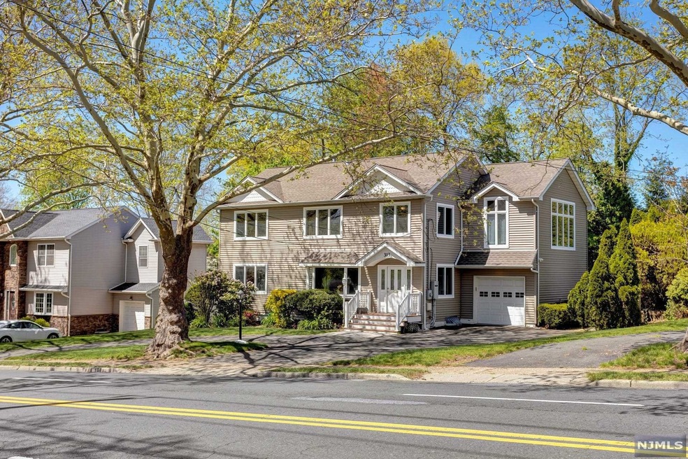 313 Oradell Ave, Paramus, NJ 07652 - photo 1