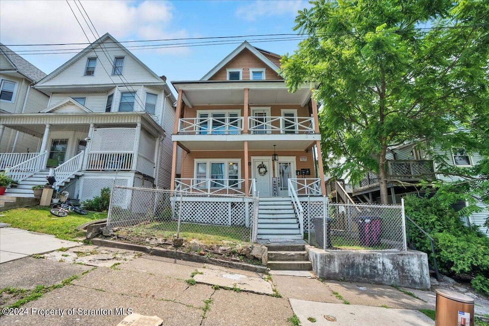 904 Ash St, Scranton, PA 18510 - photo 1