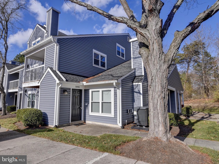5841 Orchard Hill Ct unit 5841, Clifton, VA 20124 - photo 1