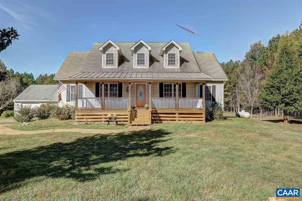 5540 Rolling Rd, Scottsville, VA 24590 - photo 1