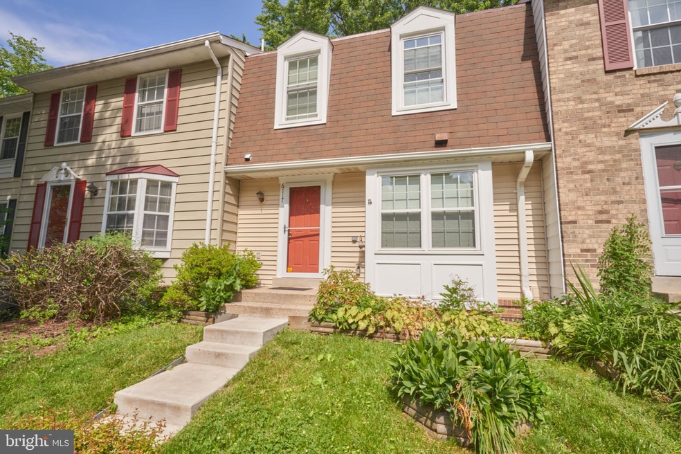 6117 Quiet Pond Ct, Burke, VA 22015 - photo 1