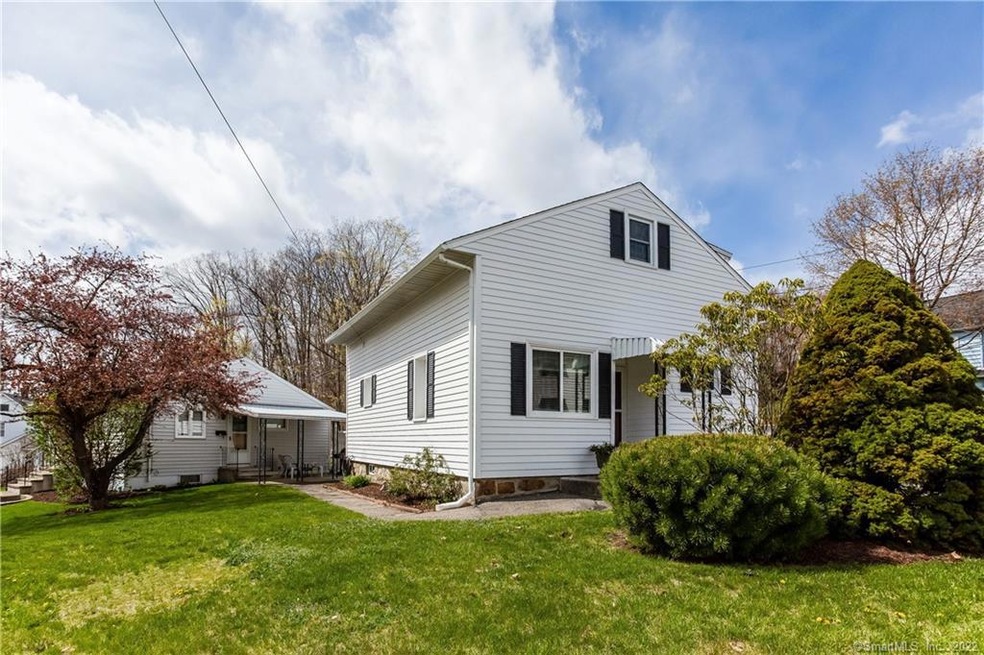 WELCOME TO 444 HILLSIDE AVE & 197 LAUREL HILL ROAD