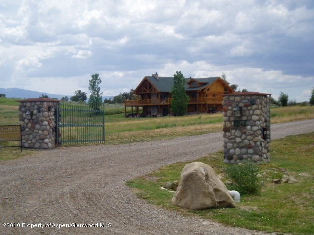 gate