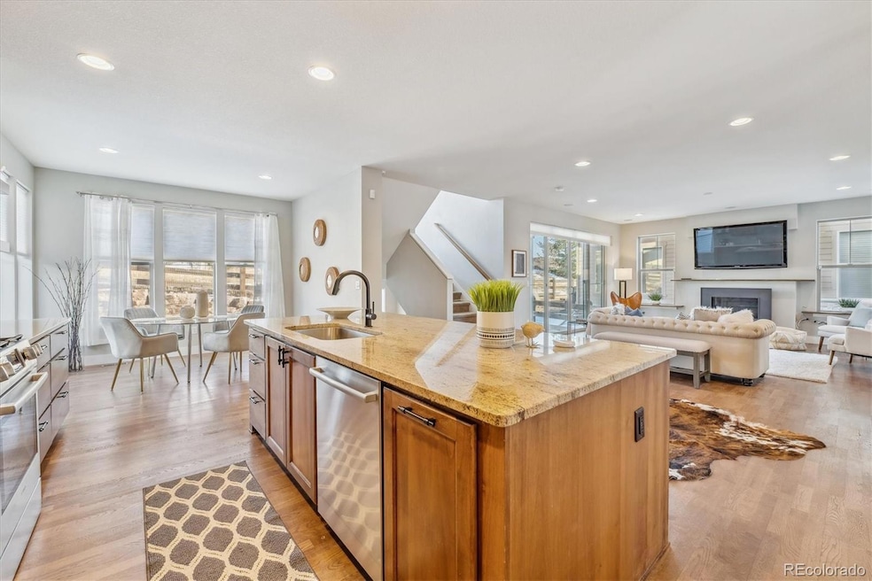 6966 S Buchanan Ct, Aurora, CO 80016 - photo 1