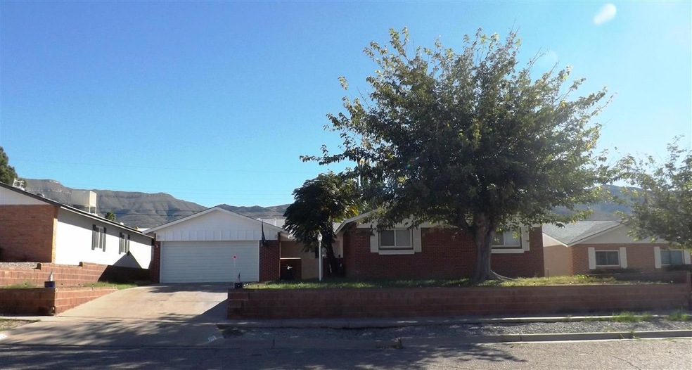 1802 Crescent Dr, Alamogordo, NM 88310 - photo 1