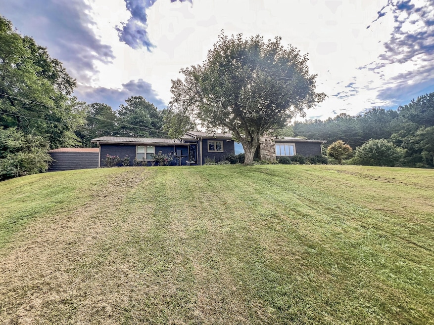 Sold $490,000