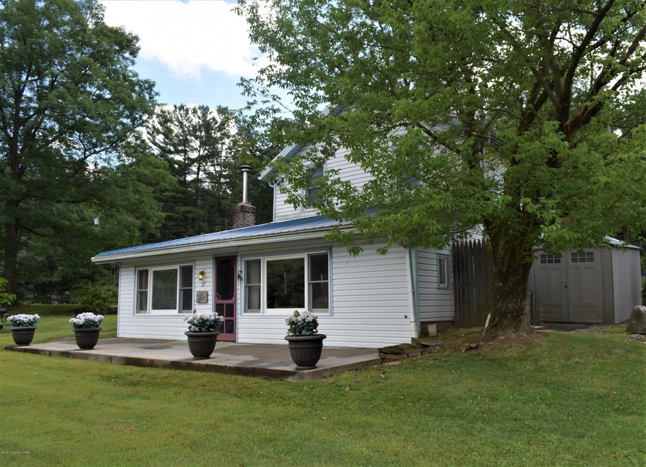 27 Lake Dr, Ashland, PA 17921 - photo 1