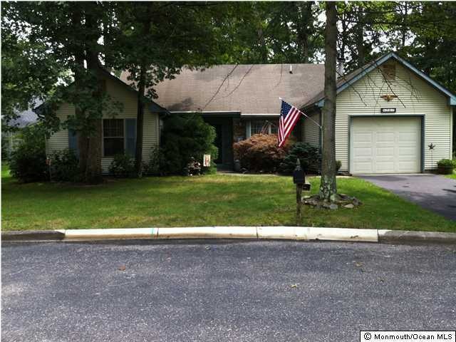 567 Petunia Ln N, Whiting, NJ 08759 - photo 1