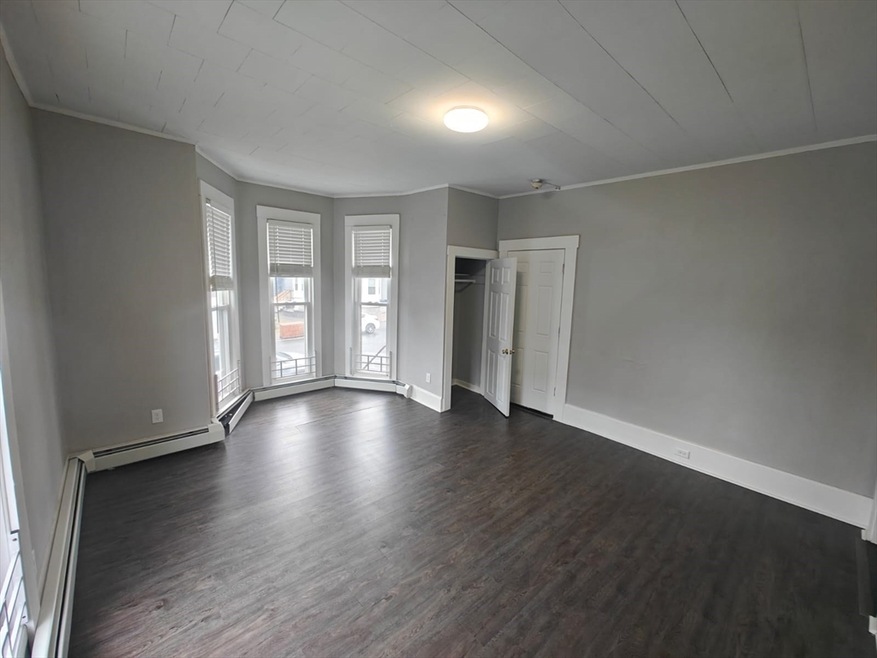 27 Vine St unit 5, Haverhill, MA 01830 - photo 1