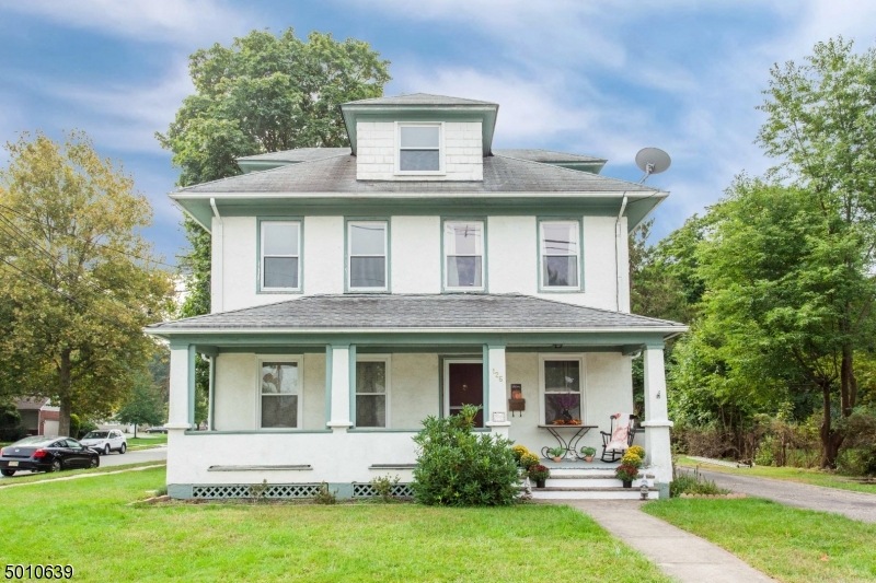126 Lenox Ave, Pompton Lakes, NJ 07442 - photo 1