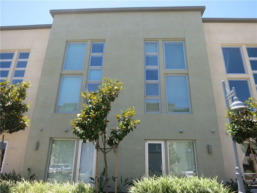1508 W Artesia Square unit F, Gardena, CA 90248 - photo 1
