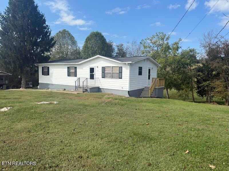 352 Thorngrove Pike, Kodak, TN 37764 - photo 1