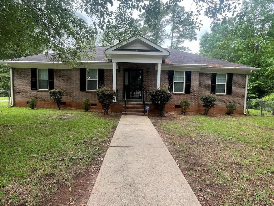 1501 N Valencia Dr, Albany, GA 31707 - photo 1