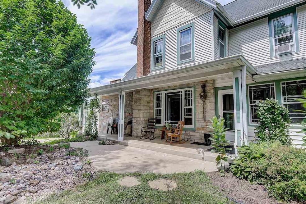 549 Union Rd, Brooklyn, WI 53521 - photo 1