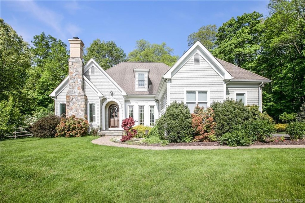 8 Cloverleaf Farm N, Sherman, CT 06784 - photo 1