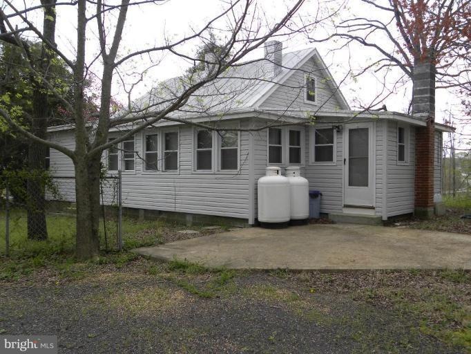 1793 James Monroe Hwy, Colonial Beach, VA 22443 - photo 1