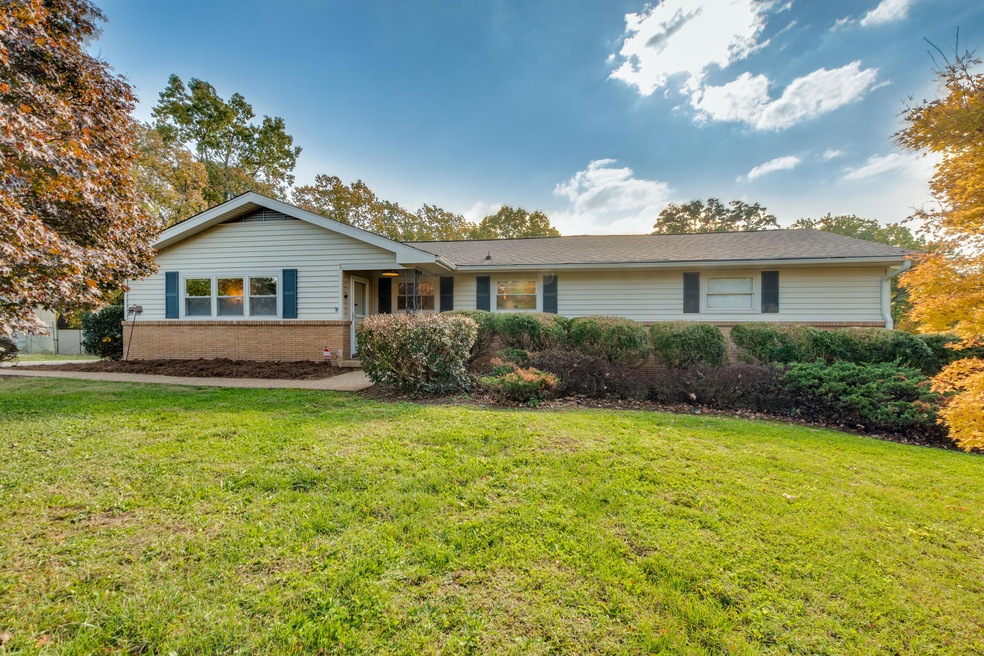 5646 Crestview Dr-1