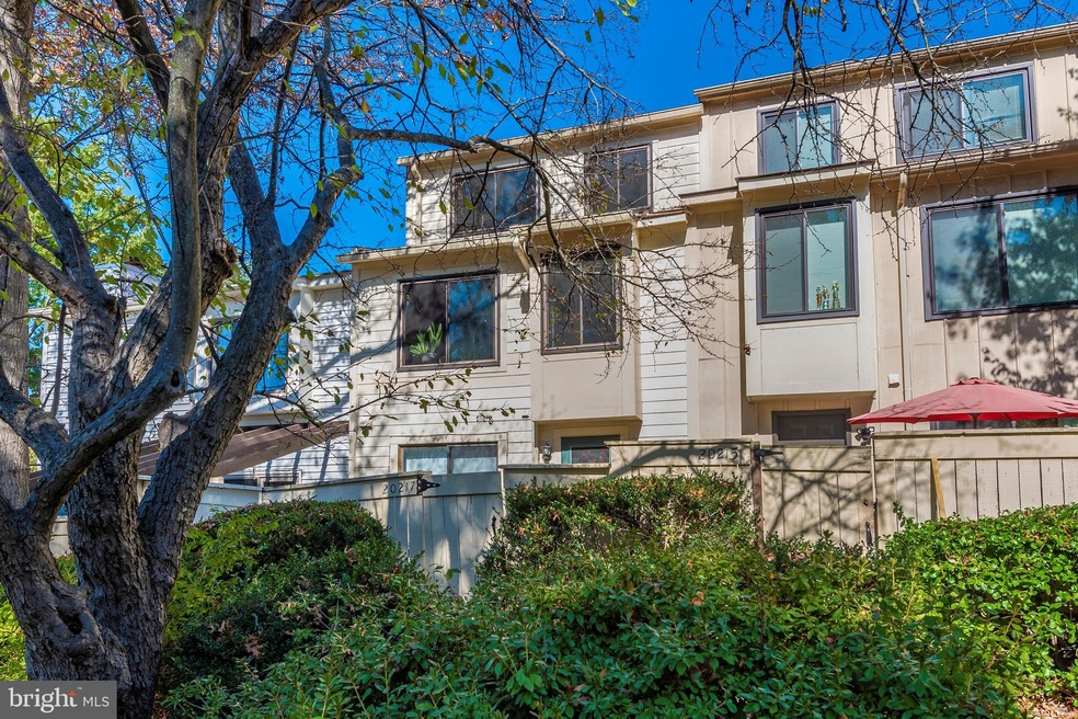 20217 Grazing Way, Montgomery Village, MD 20886 - photo 1