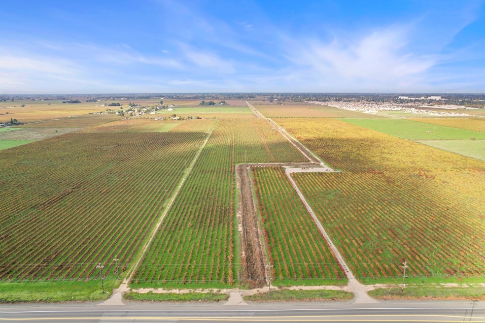 481 W Highway 12, Lodi, CA 95242 - photo 1