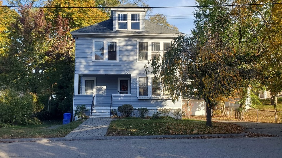 46-48 Chestnut St unit 2, Stoneham, MA 02180 - photo 1