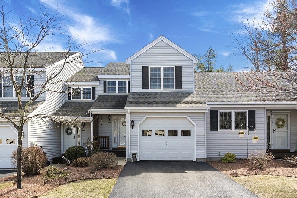 213 Bridle Cross Rd unit 213, Fitchburg, MA 01420 - photo 1