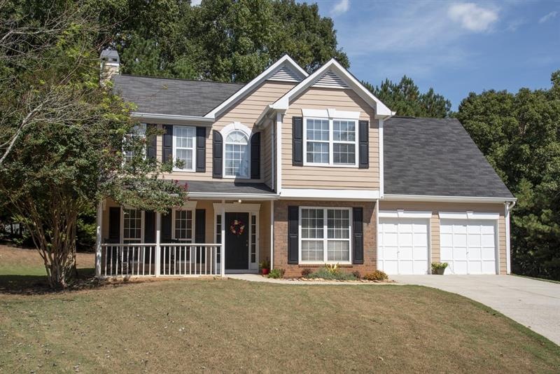 Front Exterior, Cul-de-sac lot