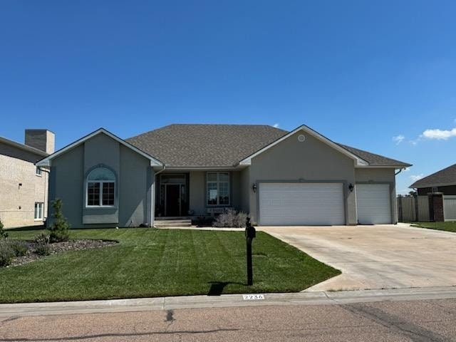 2236 Canterbury Ln, Great Bend, KS 67530 - photo 1