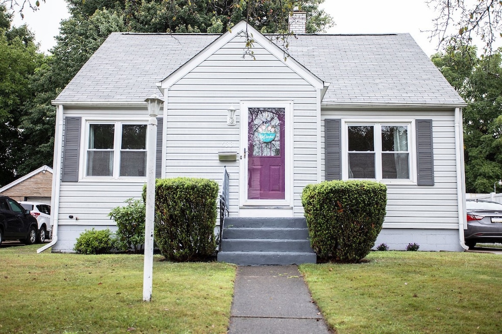 633 Montpelier Ave, Erie, PA 16505 - photo 1