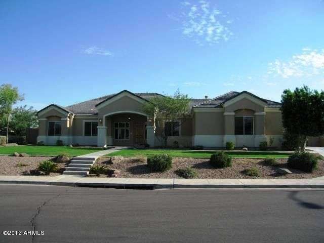 7017 E Grandview - Exterior