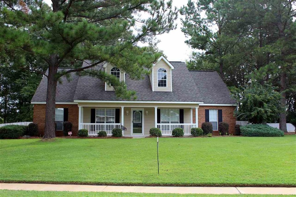 910 Bay Laurel Cir, Warner Robins, GA 31088 - photo 1