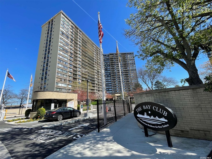 The Bay Club unit 15E, Bayside, NY 11360 - photo 1