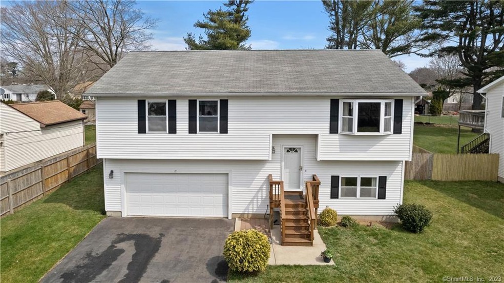 17 Barker Place, Branford, CT 06405 - photo 1