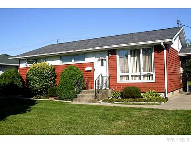 Exterior Front Maintenance free aluminum siding