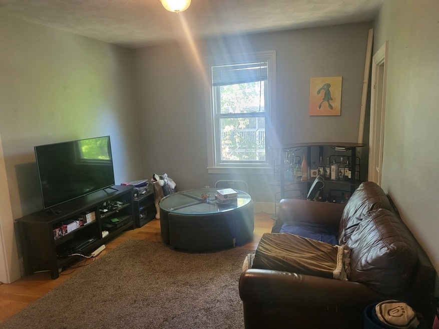 95 Crescent St unit 2, Auburndale, MA 02466 - photo 1