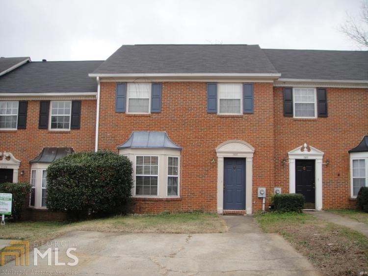 1522 Paces Ferry Dr N, Smyrna, GA 30080 - photo 1