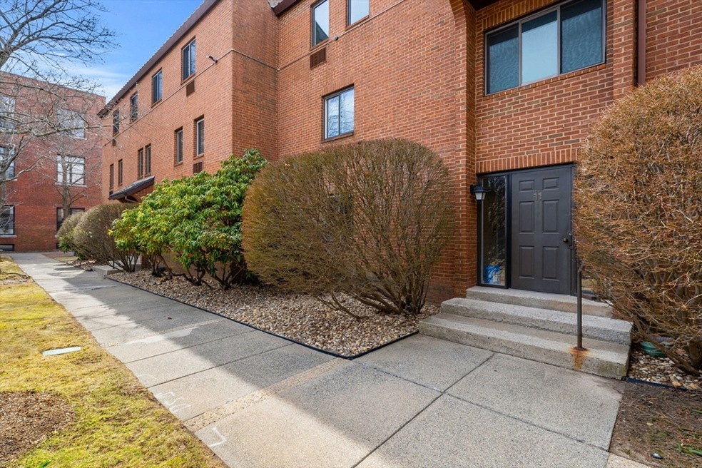 11 Barton Square unit 103, Salem, MA 01970 - photo 1