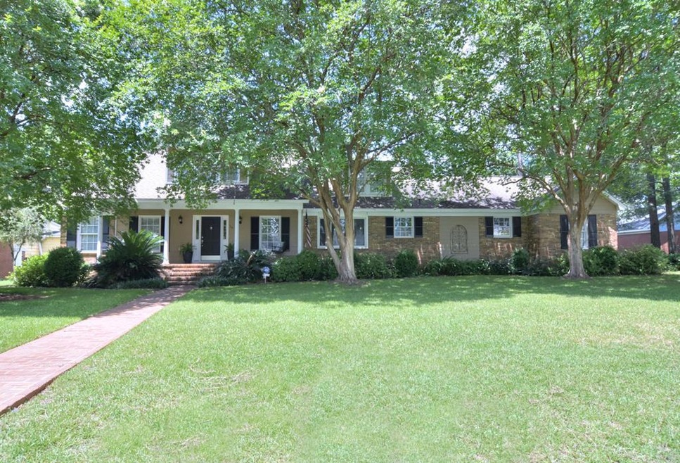 705 Partridge Dr, Albany, GA 31707 - photo 1