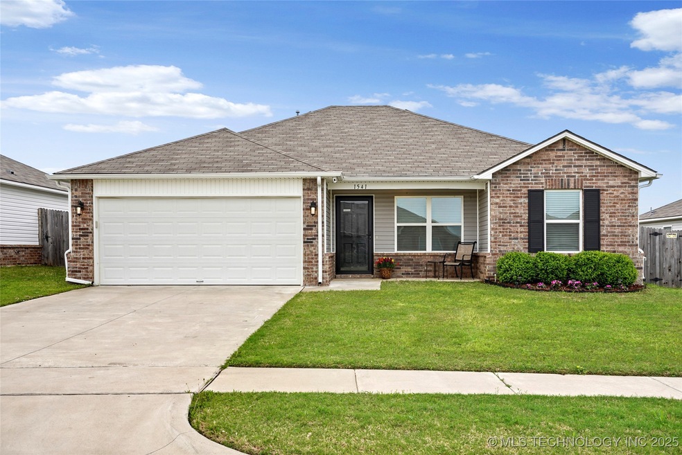 1541 S 30th Ct, Broken Arrow, OK 74014 - photo 1