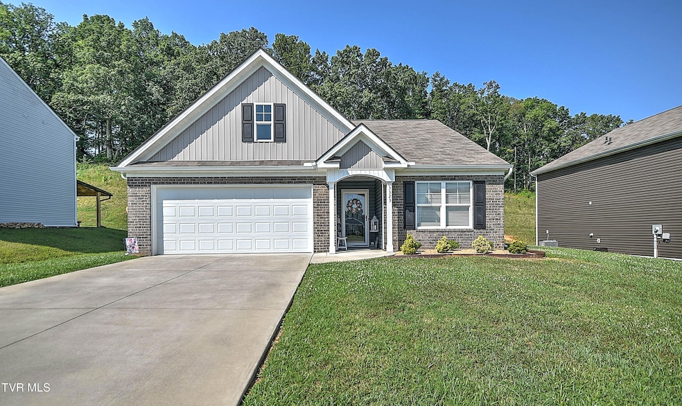 3323 Joshua Ln, Kingsport, TN 37664 - photo 1
