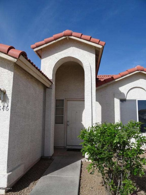 Front entryway