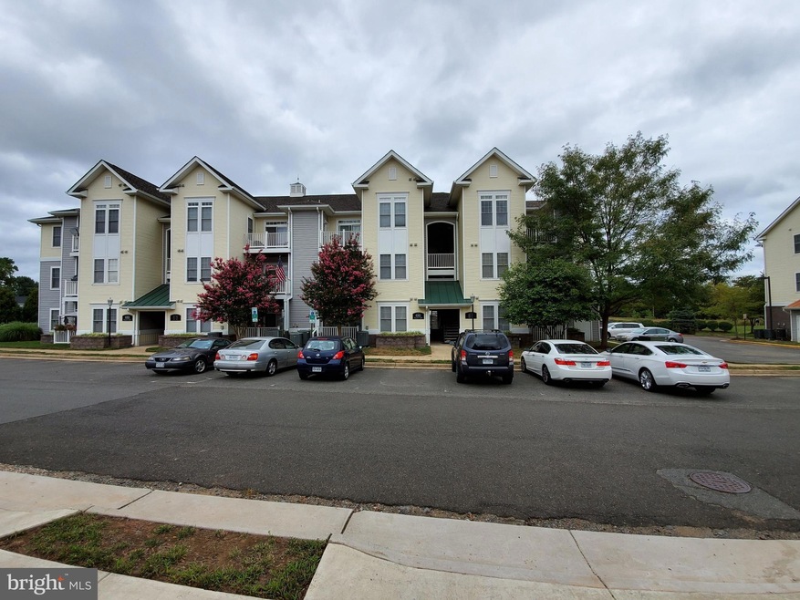 6161 Willow Place unit 108, Bealeton, VA 22712 - photo 1