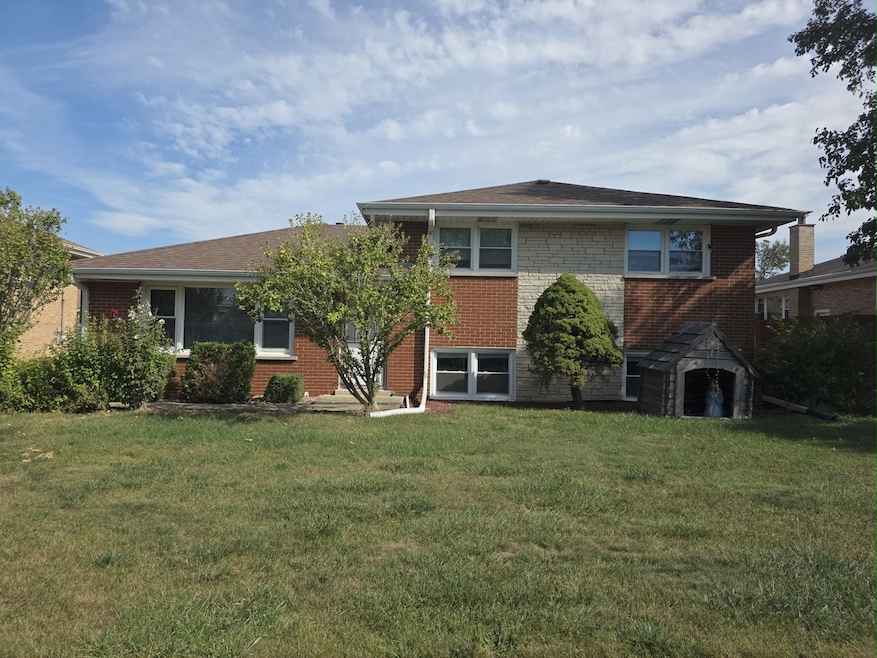 7749 Odell Ave, Bridgeview, IL 60455 - photo 1