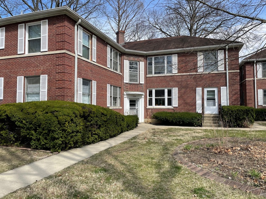 1502 S Race St unit 4, Urbana, IL 61801 - photo 1