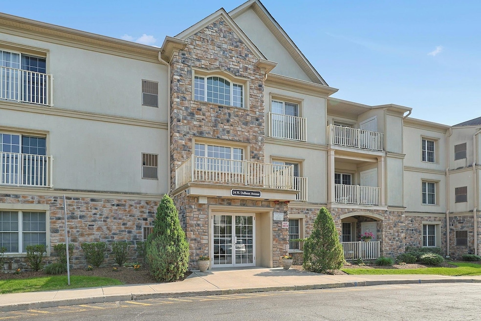 24 N de Baun Ave unit E308, Suffern, NY 10901 - photo 1