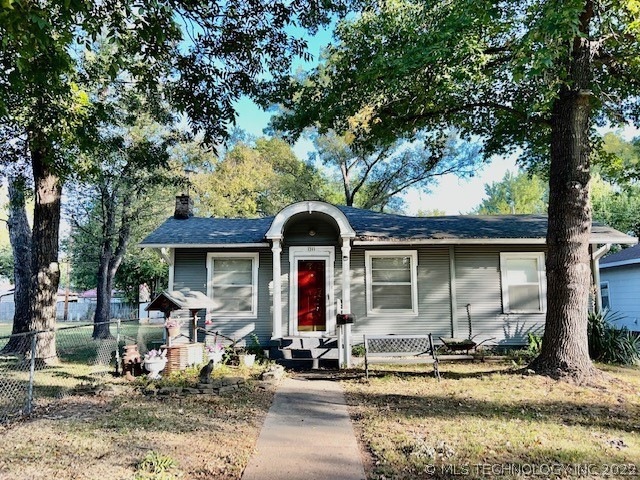 1311 W 6th St, Okmulgee, OK 74447 - photo 1